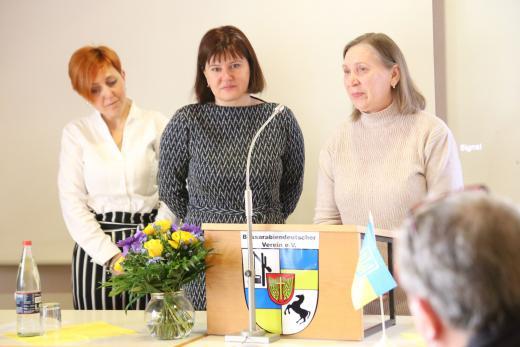 Bericht_ueber_Flucht_und_Aufnahme_von_Ukrainerinnen.jpg