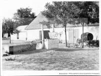  Postkarte - Wirtschaftshof eines bäuerlichen Anwesens